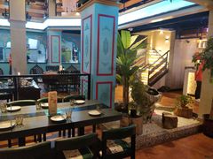-壹号院音乐餐厅•烤全羊•新疆菜(浐灞店)