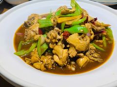 辣炒本地小公鸡-吕氏疙瘩汤·私家菜馆(慈云寺店)