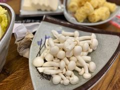 -毛辣果·贵州红酸汤牛肉火锅(西单店)