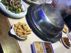 -船梆煮•蒸汽海鲜·炉火烤肉(五四广场店)