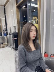 -5M HAIR SALON