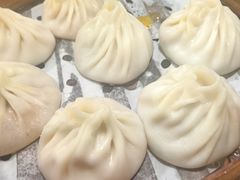 -莱莱小笼·乔艾