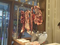 -天成·潮州牛肉脆肉鱼生蚝自助火锅