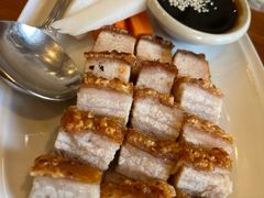 -Chom Cafe and Restaurant