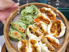 -李与白包子铺(桐梓林店)