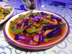 -巴特餐饮6加1音乐餐吧·新疆菜