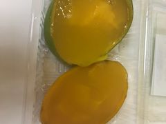 -志龙皇冠吃货椰子铺