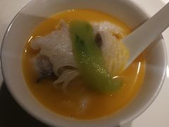 酸汤鲑鱼-木守西溪溪隐餐厅