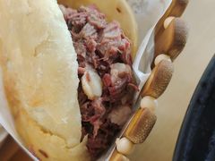 -闫家驴肉老店(华电一校店)