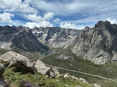 -莲宝叶则景区