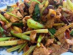 -香猪美食(中心店)
