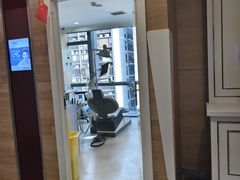 -极光口腔·矫正种植修复(锦江店)