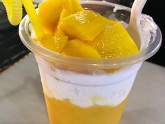 -亚龙湾亚泰商业街