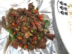 锡纸香菜黄牛肉-渔语鱼新川菜Bistro(万象天地店)