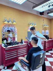 -Devilhands Barbershop男士理容店