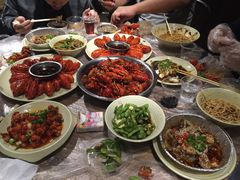 -巴厘龙虾·榜首油焖大虾(音乐学院·沿江酒馆店)