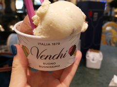 -VENCHI 闻绮(上海佛罗伦萨小镇店)