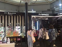 -日上免税店(三径路t3店)