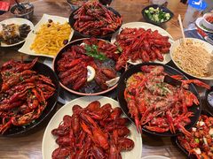 -巴厘龙虾·榜首油焖大虾(音乐学院·沿江酒馆店)
