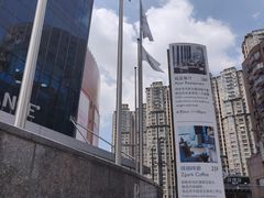 -上海龙之梦万丽酒店