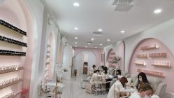 -花系美·美甲美睫精品店