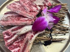 -围炉肉舍•炭烤活鳗•丹东海鲜烤肉(步行街店)