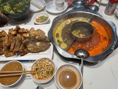 -盛源川香鱼火锅(西小区总店)