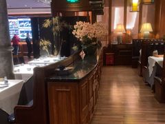 -八府香鸭·啫啫煲(华山路店)