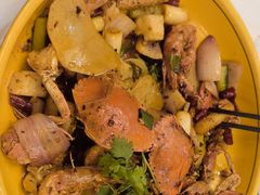 -休记光头香辣蟹干锅(绵竹店)