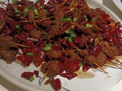 -阿瓦山寨·湘菜现炒·剁椒鱼头王(咸阳总店)