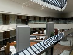 -上海滴水湖皇冠假日酒店