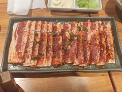 -草家酱蟹炭火烤肉店(珲春南路一店)
