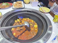 -靠山屯东北铁锅炖(东北菜，古美西路店)