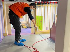 -新百广场(地铁站)