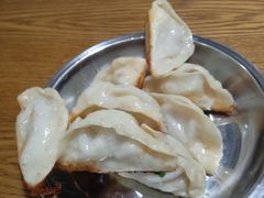 -黄阿姨锅贴大王(万航渡路店)