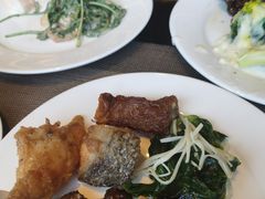 -大中华希尔顿酒店-念自助餐·嗨啤·小龙虾