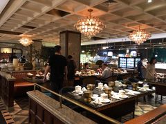 -半岛翡丽海鲜自助餐厅(观风亭店)