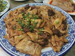 -壹阁胡羊焖饼(特色小吃街店)