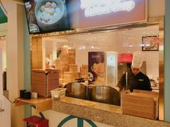 -美食小镇·观赏珍稀鸟类·长隆熊猫酒店