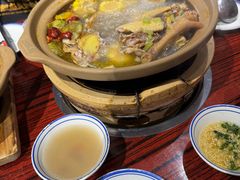 -沙胆彪炭炉牛杂煲(上海日月光广场店)