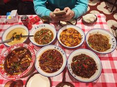 -笨豆腐居民楼菜馆•江西小炒(天津开发区店)