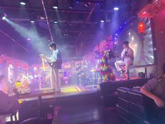 -喜鹊音乐酒馆(西街店)
