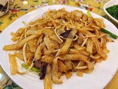 干炒牛河-芳姨广东砂锅粥(张庄路店)