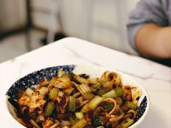 -此疆彼界·卓记米粉