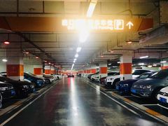 -悠方地下停车场