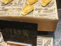 -金马门国际美食百汇(珞喻路店)