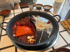 -贰回巷火锅馆(钟楼店)