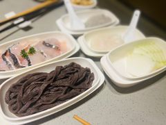 -海底捞火锅(曹安公路店)