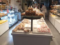 面包甜点陈列柜-金凤成祥(草桥店)