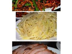 春饼，香辣肉丝、土豆丝、熏肉-老昌春饼(中央大街店)